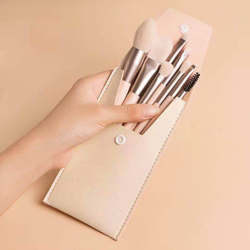 8pc Makeup Brush Set with carry case