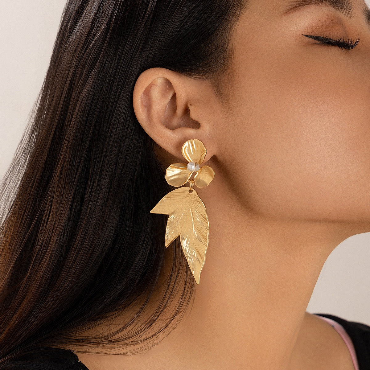 Aurora Leaves Hypoallergenic Anti-Tarnish Earring