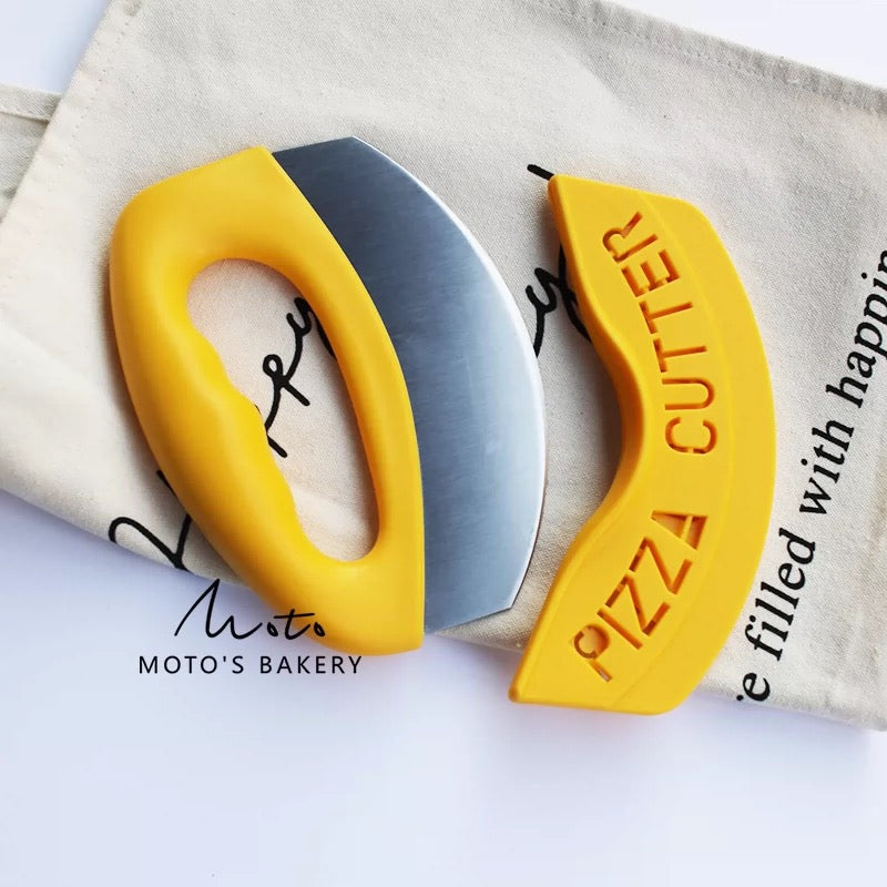 Mezzaluna Pizza Cutter