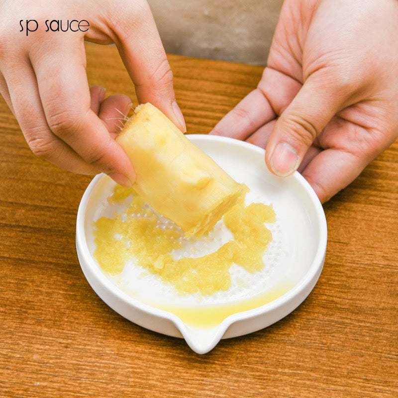 Multipurpose Ceramic Grater Plate with Brush