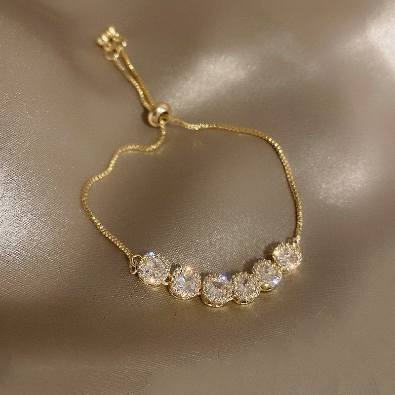 Dazzling diamond drawstring bracelet