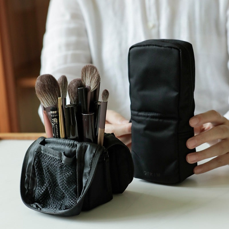 Professional Makeup Folding Small Banana-shaped Vertical Brush Case