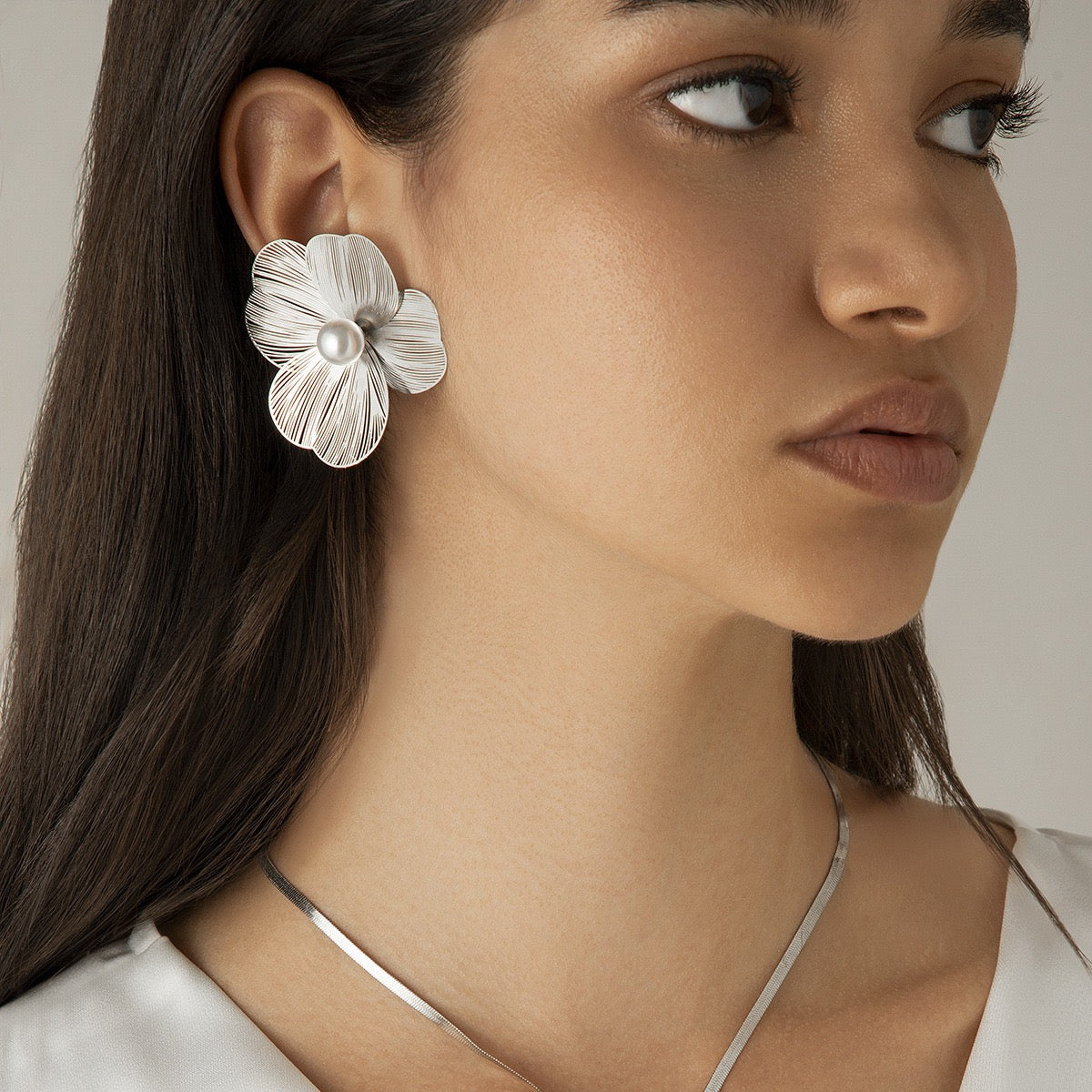 Sunlit Flora Oversized Hypoallergenic Anti-Tarnish Earring