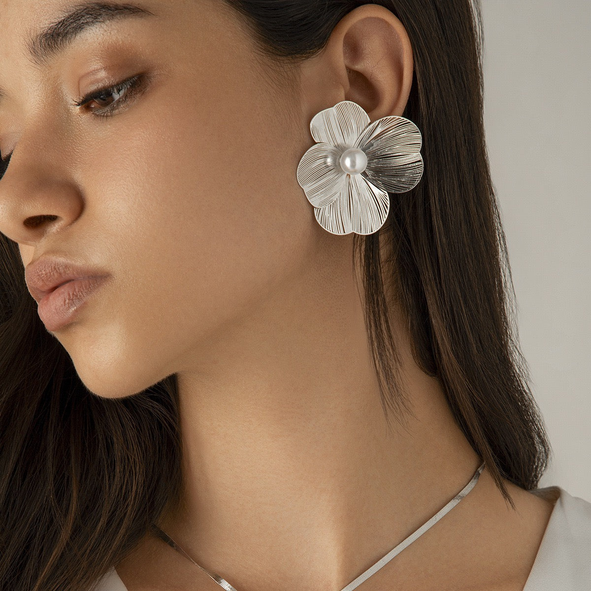Sunlit Flora Oversized Hypoallergenic Anti-Tarnish Earring