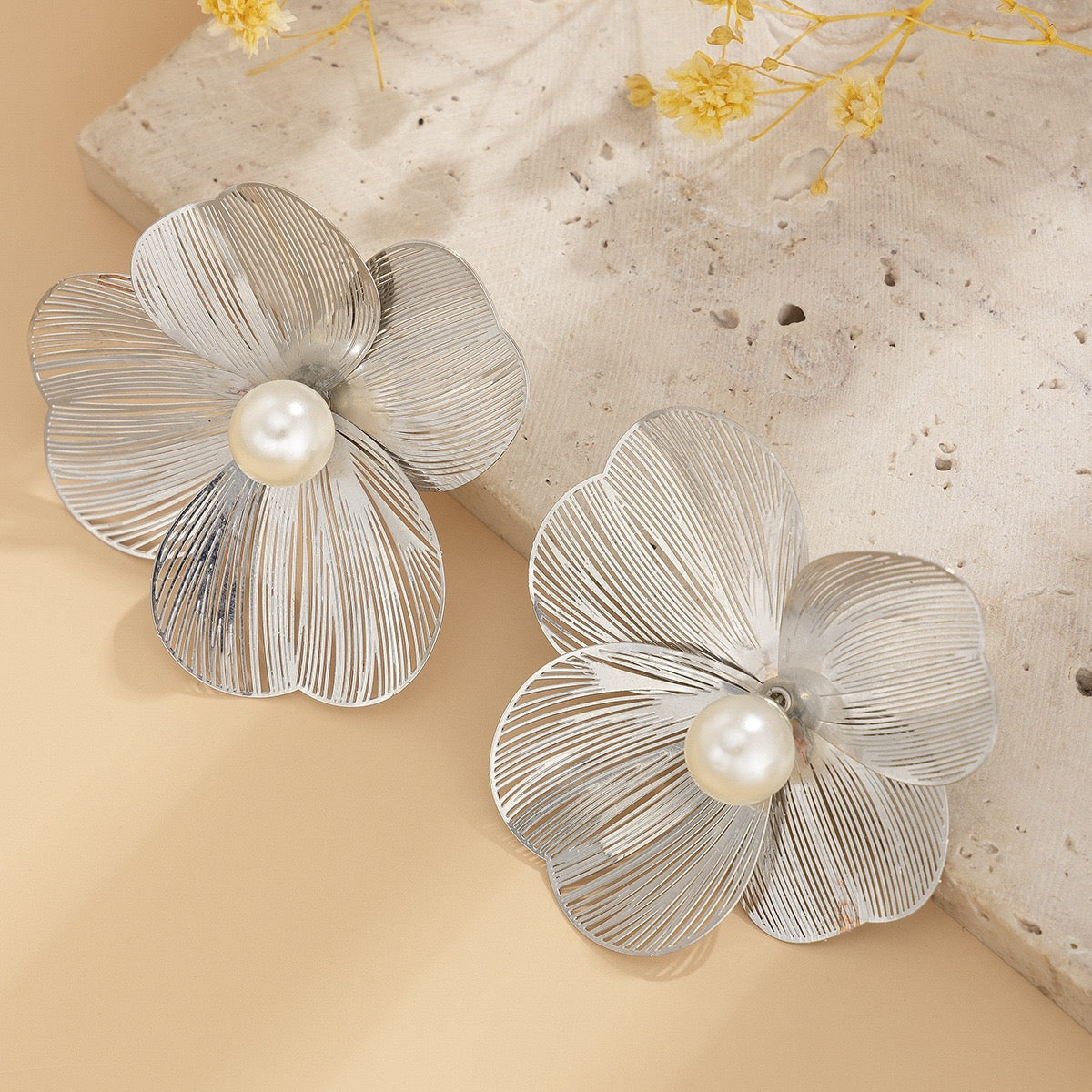 Sunlit Flora Oversized Hypoallergenic Anti-Tarnish Earring