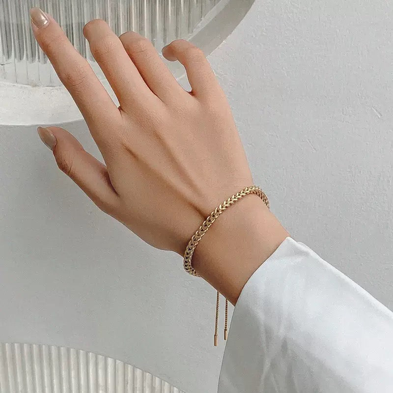 Selina Minimalist Adjustable Cinch Gold Plated Bracelet