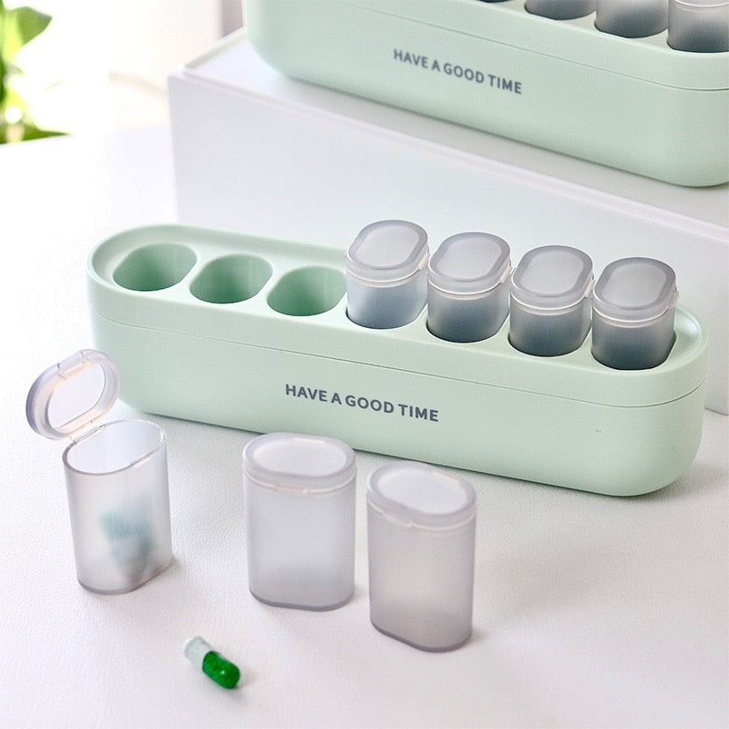 MediVault™ 7-Pod Travel Medicine Organiser with a Seperate Bottom Compartment
