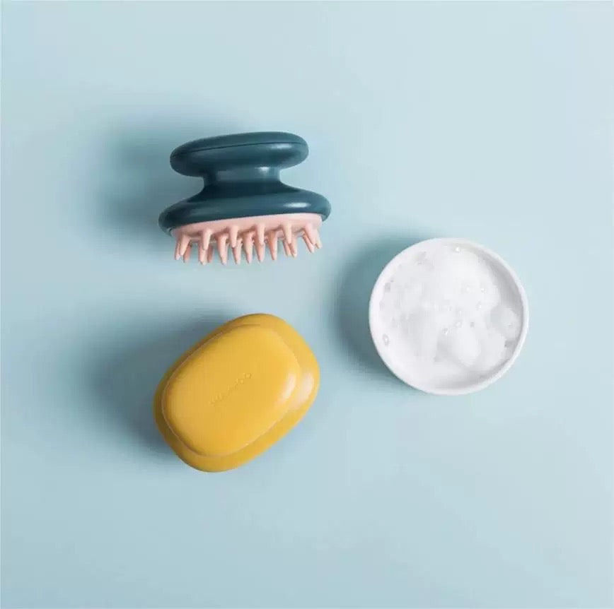 Scalp Scrubber with Shampoo Compartment