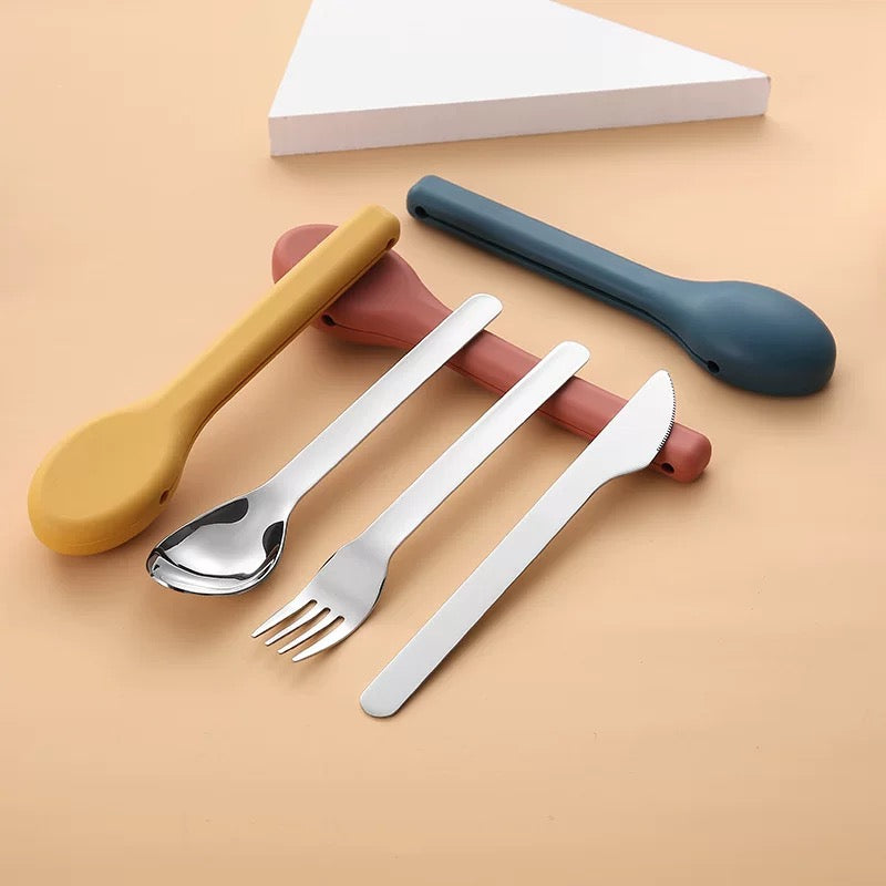 Stainless Steel Cutlery Set with Silicon Case