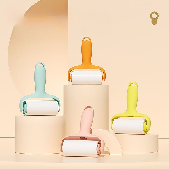 Portable Pocket Lint roller with 2 extra replaceable paper rolls and carry case