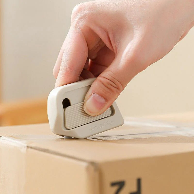 Easy Magnetic Box Cutter