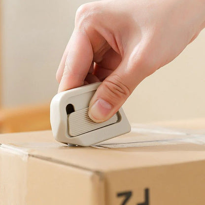 Easy Magnetic Box Cutter