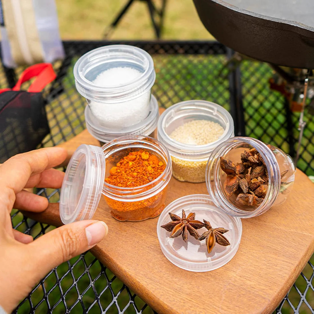 Stackable 5 piece Interlocking Spice & Dip Jars with Carry Pouch ( 40ml x 5 )
