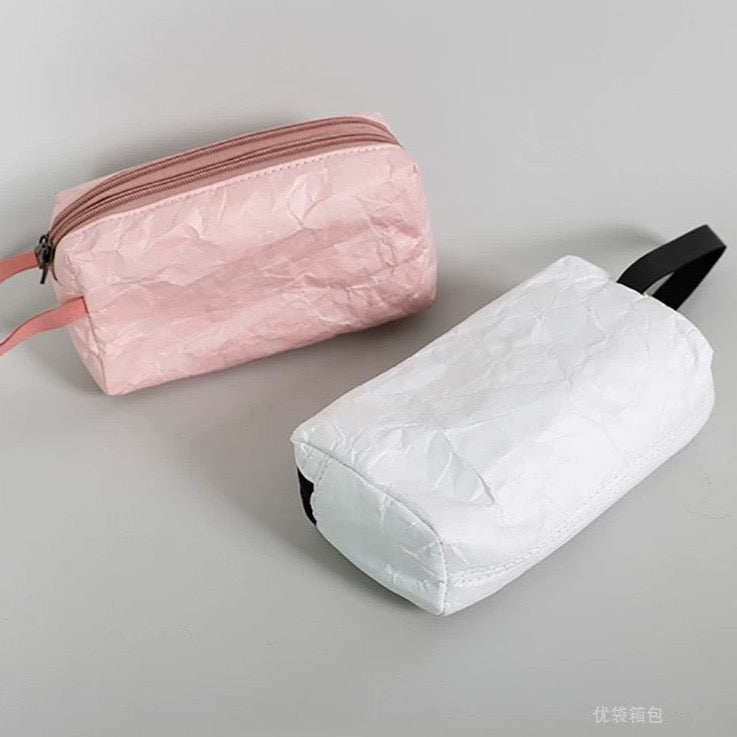 Tyvek by DuPont Pouch