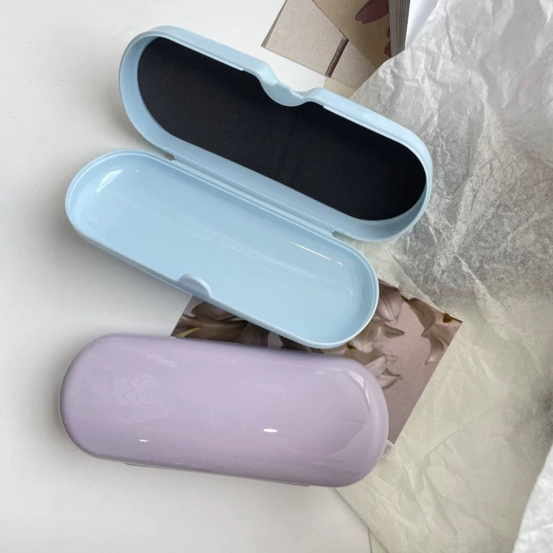 GLOSSY Fashionable Spectacle Case