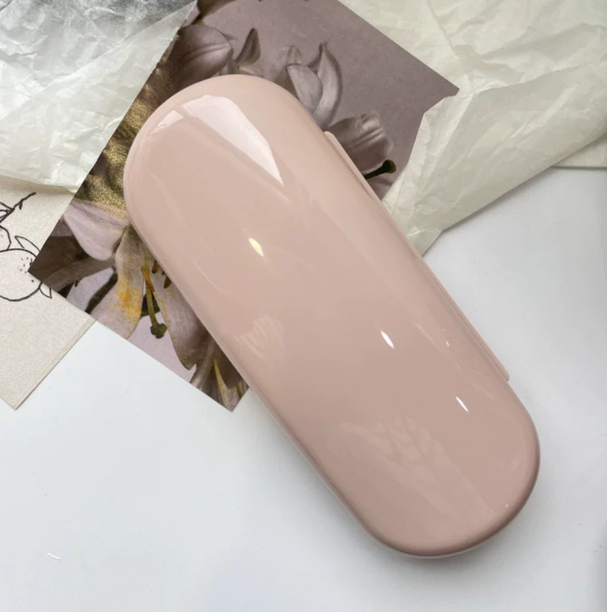 GLOSSY Fashionable Spectacle Case